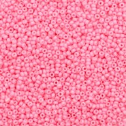 Miyuki rocailles kralen 15/0 - Duracoat opaque carnation pink 15-4467